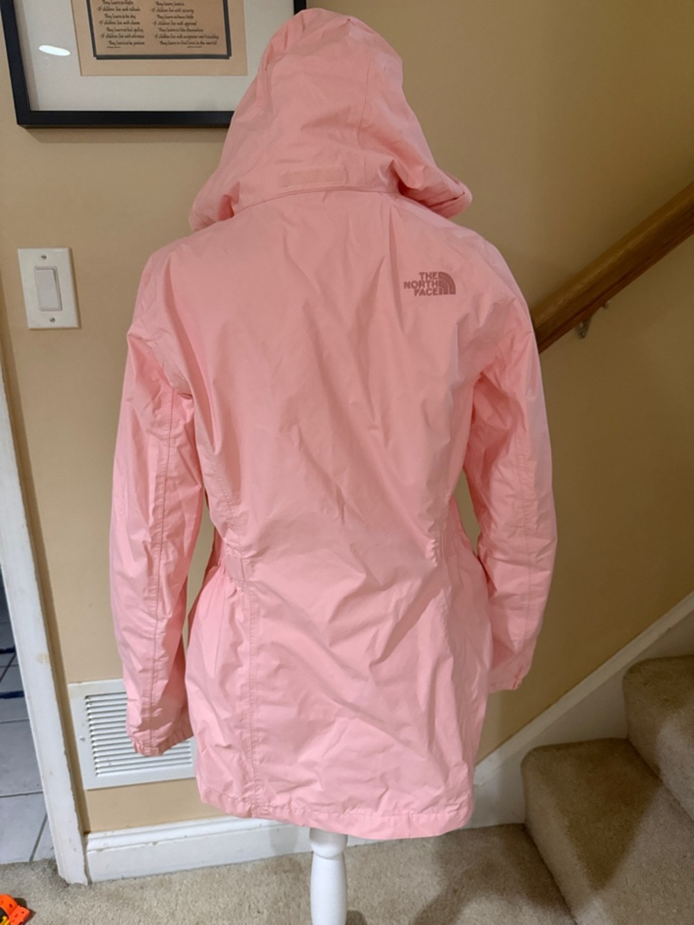 The North Face Pink Packable Hooded Shell Jacket - Picture 4 of 8
